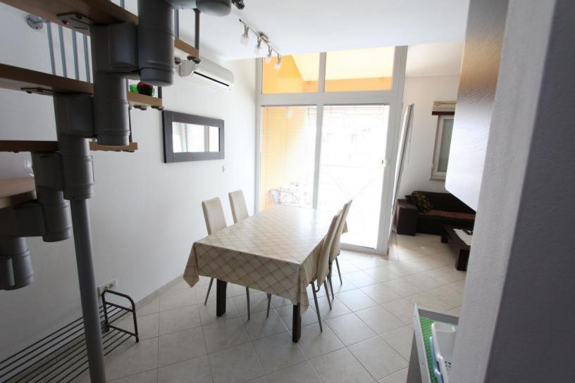 Apartment Alen Rovigno Esterno foto